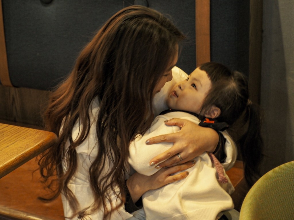 Vivi and her daughter Naomi